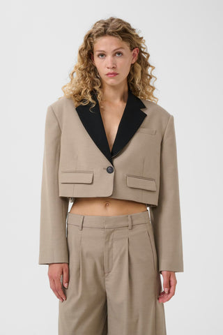  Gestuz Gznella Short Blazer