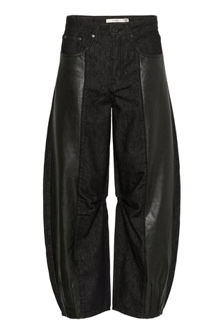  Gestuz Gzjunia Black Barrel Jeans