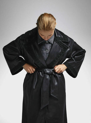  Laagam Mamba Black Trench